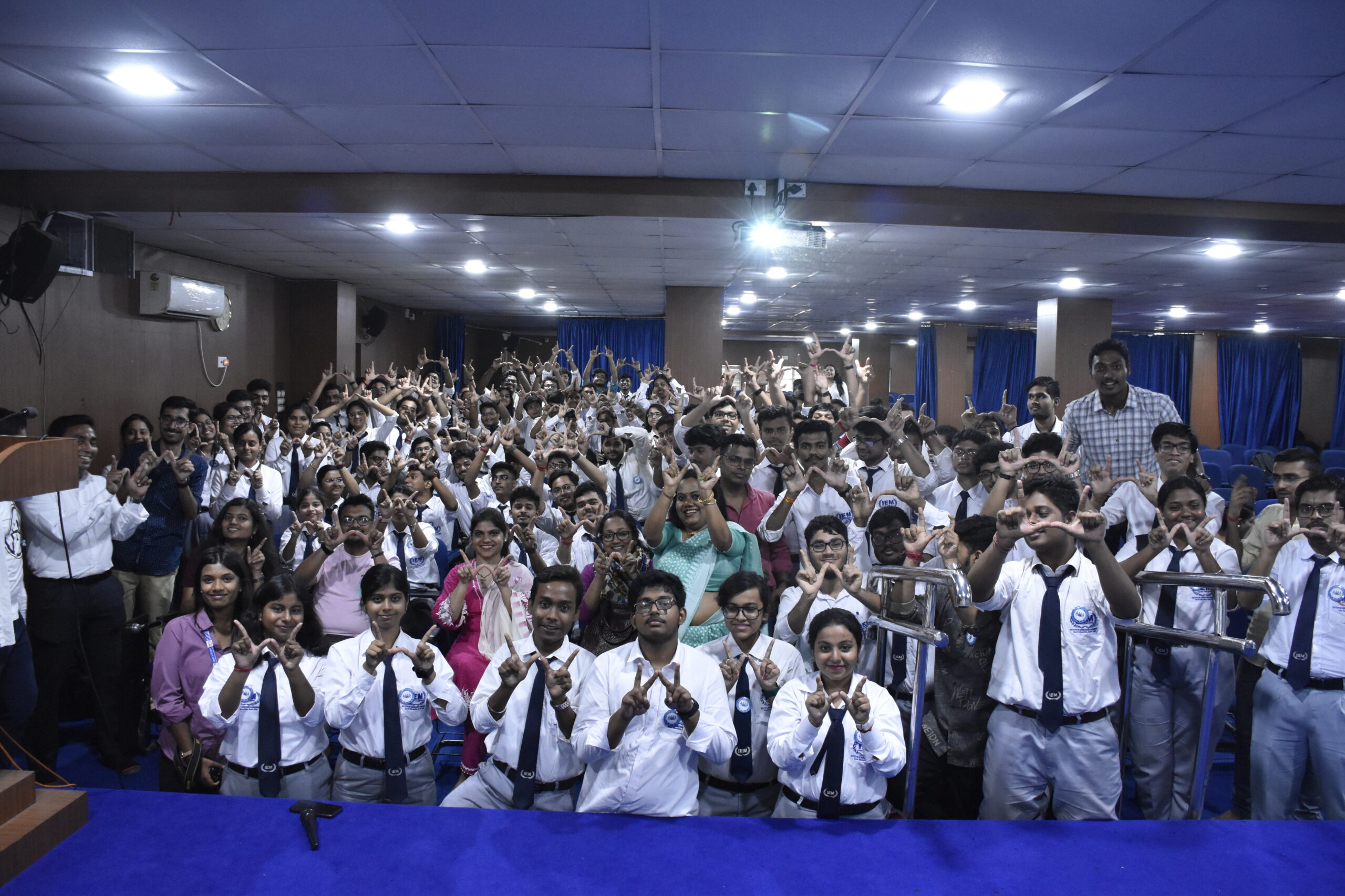 IEEE Quarter Tech Talk Table 10.0 - Institute of Engineering and Management